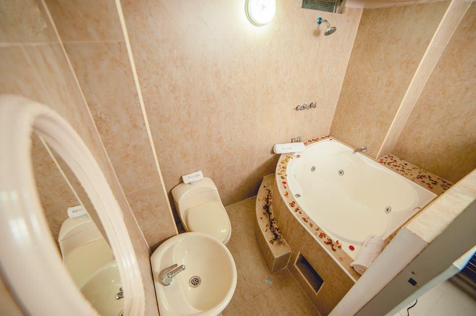 Hotel Luxor プカルパ エクステリア 写真